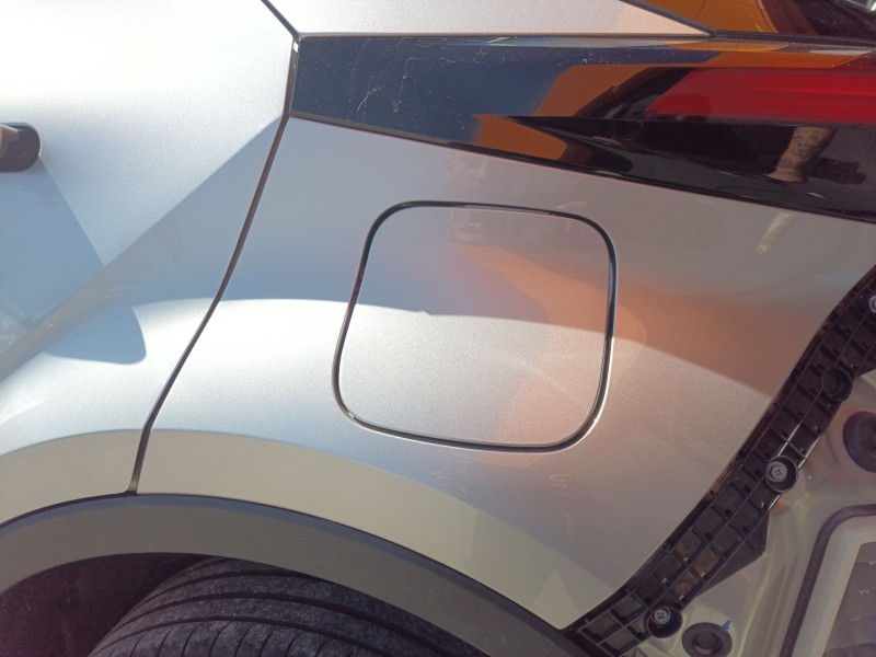 Recambio de tapa exterior combustible para toyota c-hr (_x1_) 2.0 hybrid (maxh10) referencia OEM IAM   