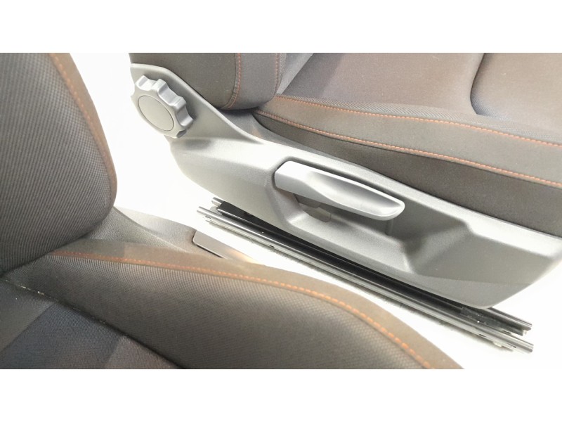Recambio de juego asientos completo para seat arona fr referencia OEM IAM 2Q4881106H  