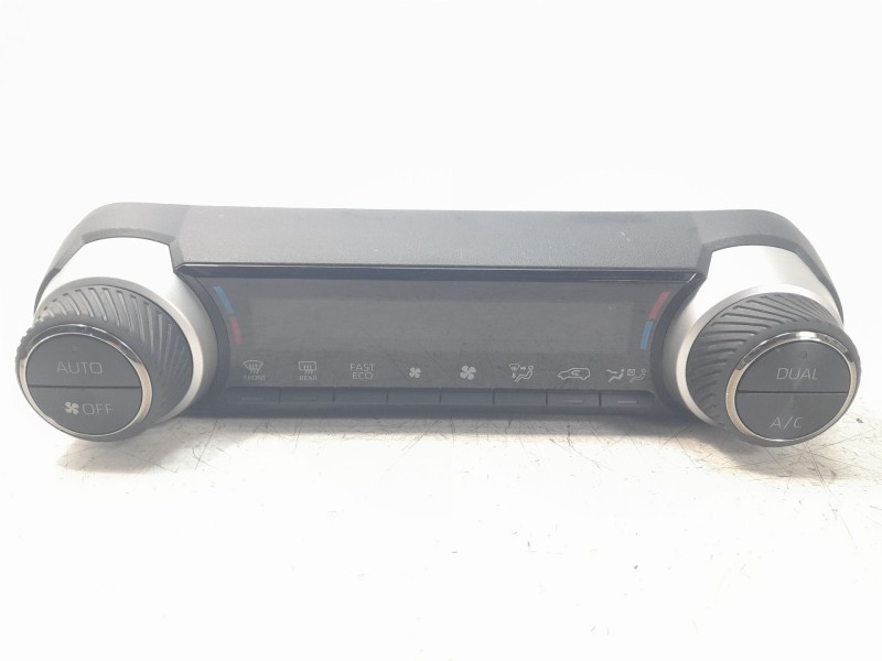 Recambio de mando climatizador para toyota rav4 hybrid 4x2 advance referencia OEM IAM 5590042610  