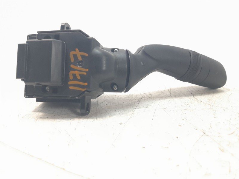 Recambio de mando intermitentes para toyota rav4 hybrid 4x2 advance referencia OEM IAM 8432933070  