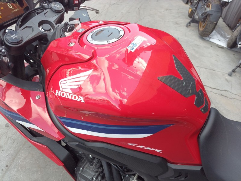 Recambio de deposito combustible para honda cb 650r cb 650r referencia OEM IAM   