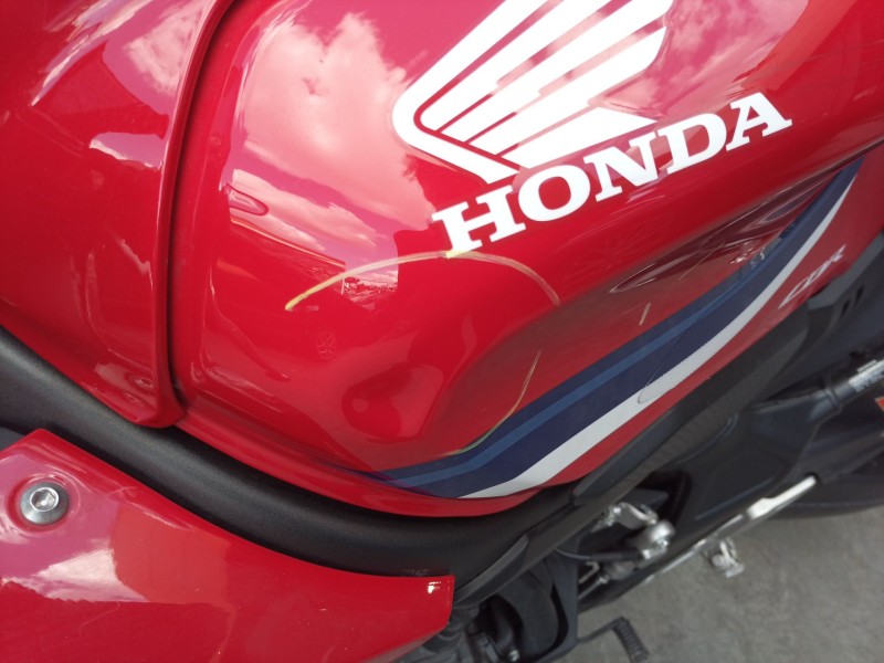 Recambio de deposito combustible para honda cb 650r cb 650r referencia OEM IAM   