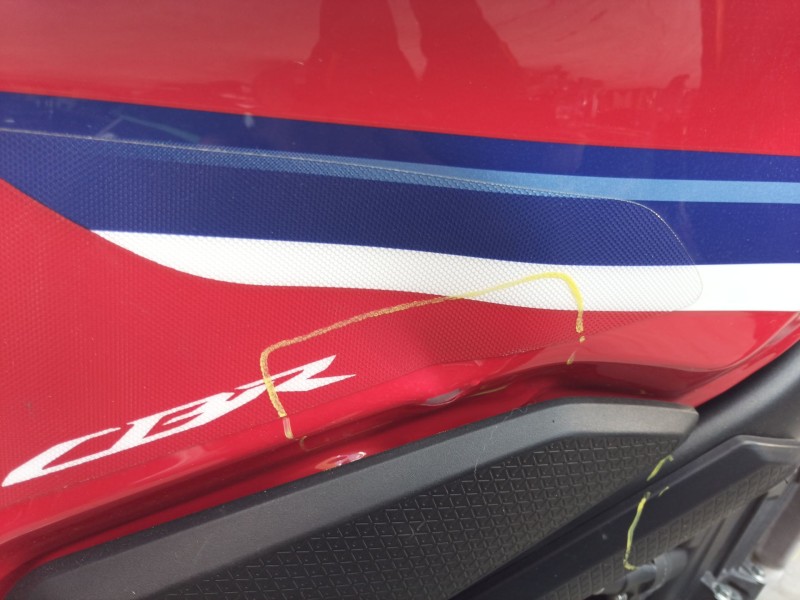 Recambio de deposito combustible para honda cb 650r cb 650r referencia OEM IAM   