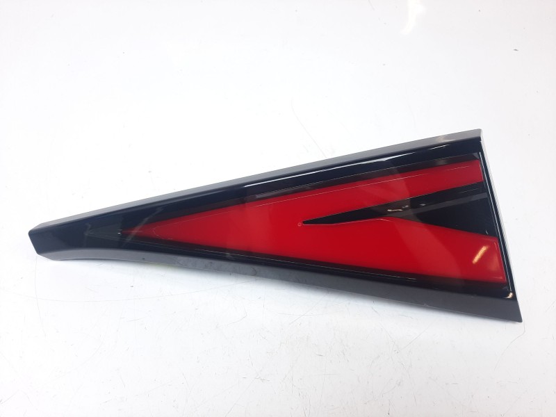 Recambio de piloto trasero derecho interior para kia sportage v (nq5) 1.6 t-gdi referencia OEM IAM 92404R2000 92404R2000 