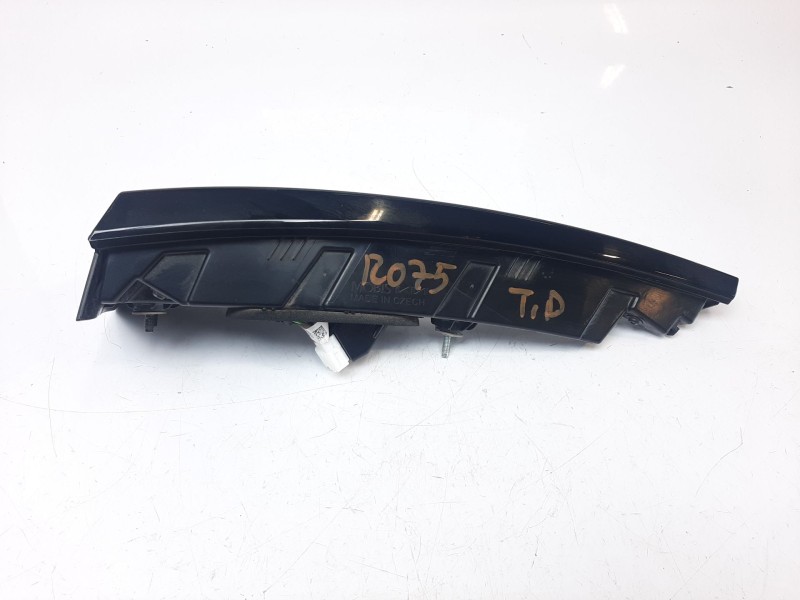 Recambio de piloto trasero derecho interior para kia sportage v (nq5) 1.6 t-gdi referencia OEM IAM 92404R2000 92404R2000 