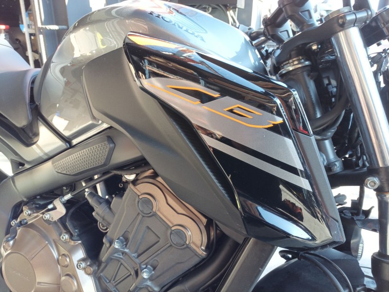 Recambio de carenado delantero derecho para honda cbr (601cc - ) cbr 650 fa (rc96) referencia OEM IAM   