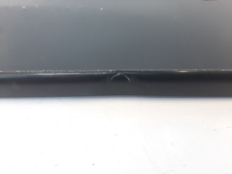 Recambio de molduras delanteras para volkswagen polo vi (ae1) life referencia OEM IAM 2G0807287D 2G0807287D9B9 