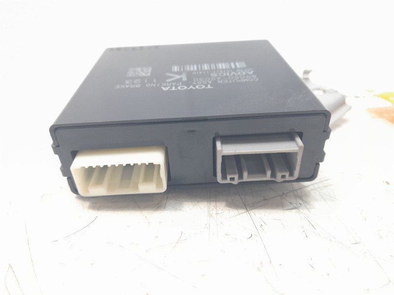 Recambio de modulo electronico para toyota rav4 hybrid 4x2 advance referencia OEM IAM 8905042030  
