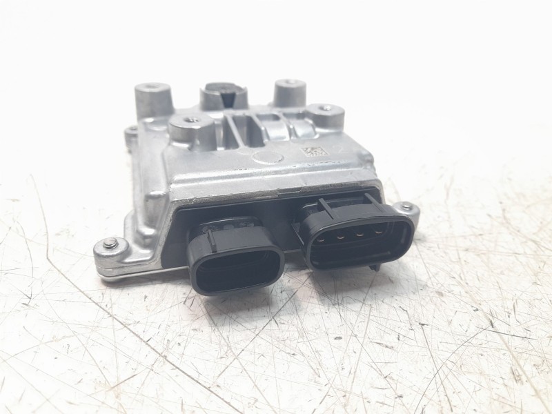 Recambio de modulo electronico para toyota rav4 hybrid 4x2 advance referencia OEM IAM 8957112010 9E062479 