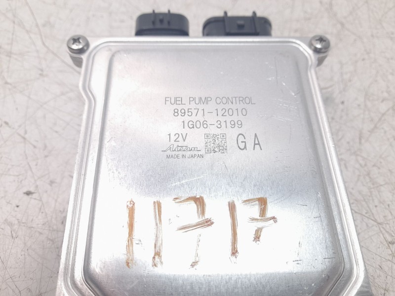 Recambio de modulo electronico para toyota rav4 hybrid 4x2 advance referencia OEM IAM 8957112010 9E062479 