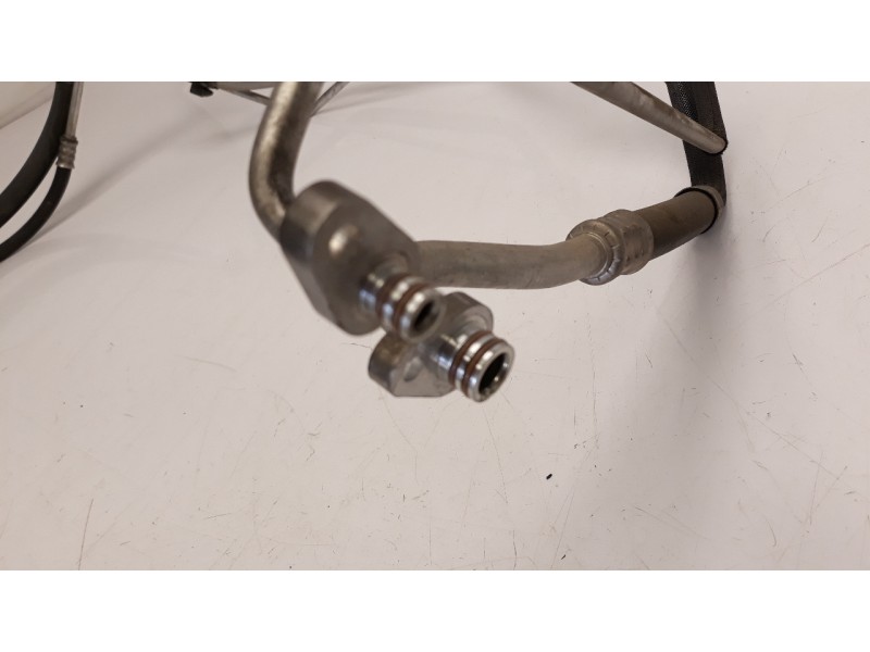 Recambio de tubos aire acondicionado para peugeot 308 1.6 16v referencia OEM IAM 9684368380  
