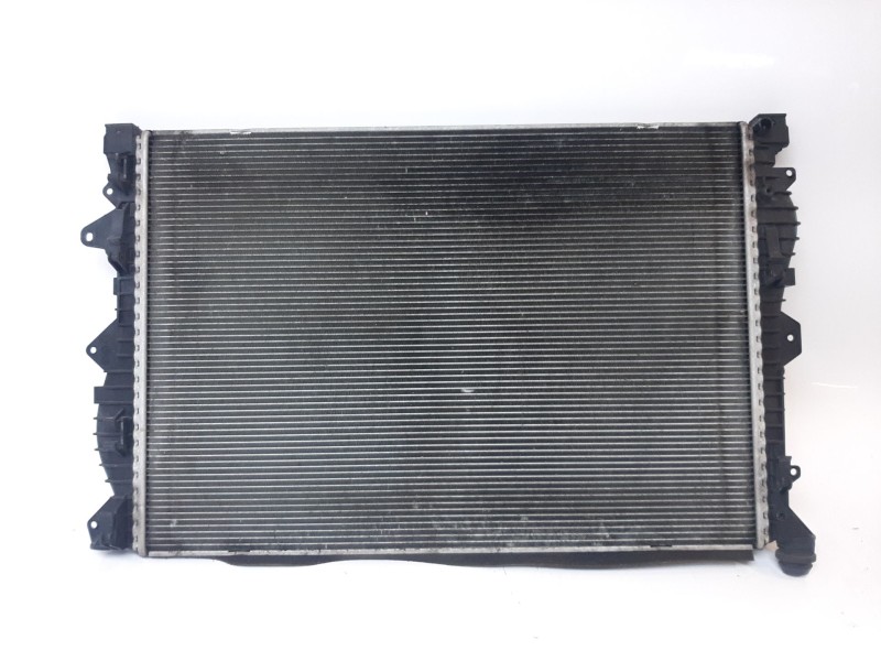 Recambio de radiador agua para jaguar e-pace first edition referencia OEM IAM GJ328005BB  