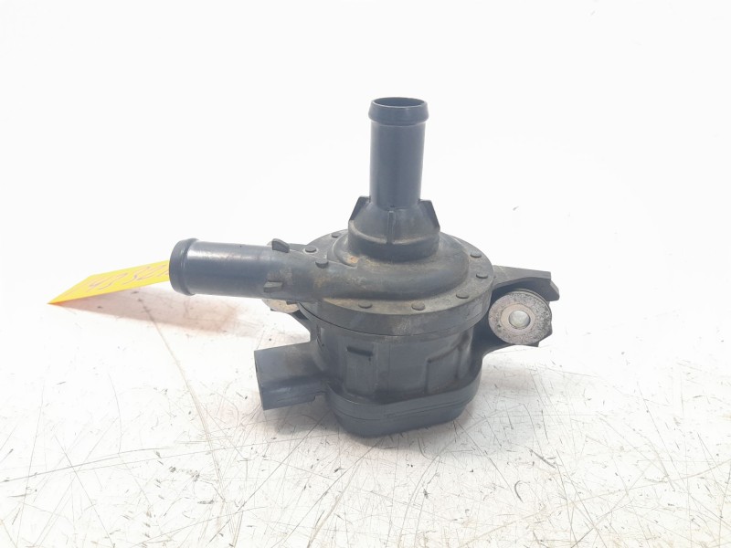 Recambio de bomba agua para toyota rav4 hybrid 4x2 advance referencia OEM IAM 64521J240101 G904042010 