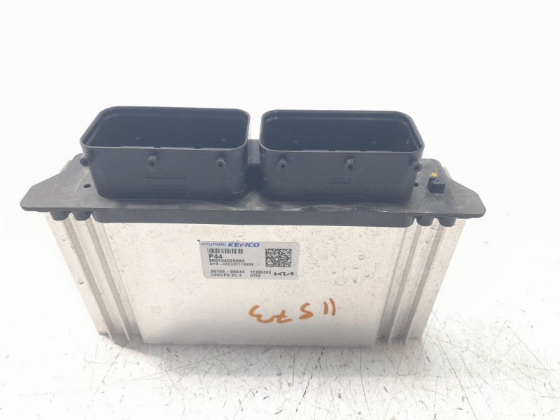 Recambio de centralita motor uce para kia stonic (ybcuv) 1.2 cat referencia OEM IAM 3910608244  
