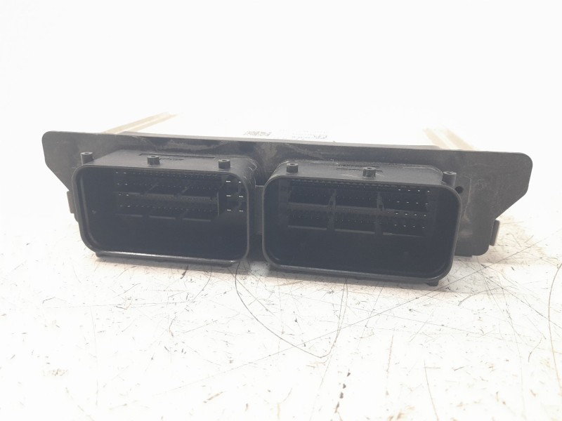 Recambio de centralita motor uce para kia stonic (ybcuv) 1.2 cat referencia OEM IAM 3910608244  