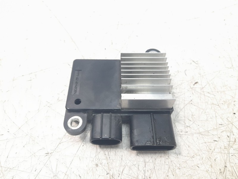 Recambio de modulo electronico para toyota rav4 hybrid 4x2 advance referencia OEM IAM 8925712020 4993003351 