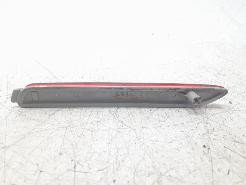 Recambio de piloto trasero derecho paragolpes para toyota rav4 hybrid 4x2 advance referencia OEM IAM 8191048012  