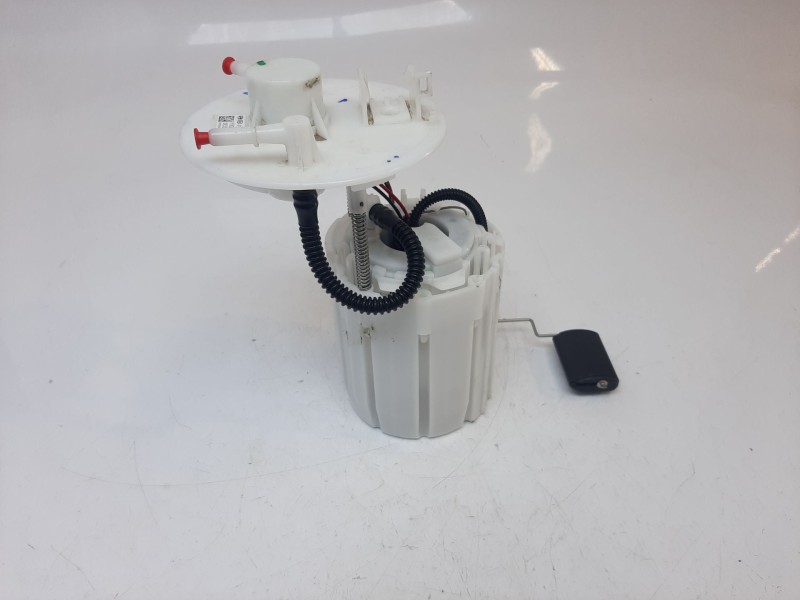 Recambio de bomba combustible para kia stonic (ybcuv) concept referencia OEM IAM 31110H8300 31110H8300 