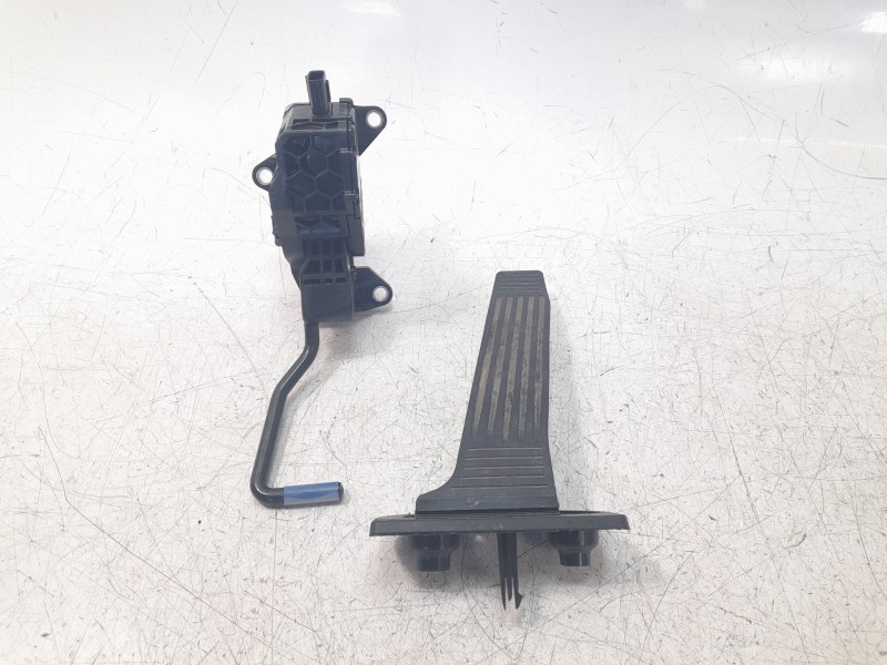 Recambio de potenciometro pedal para toyota rav4 hybrid 4x2 advance referencia OEM IAM 7811033141 2701001040 