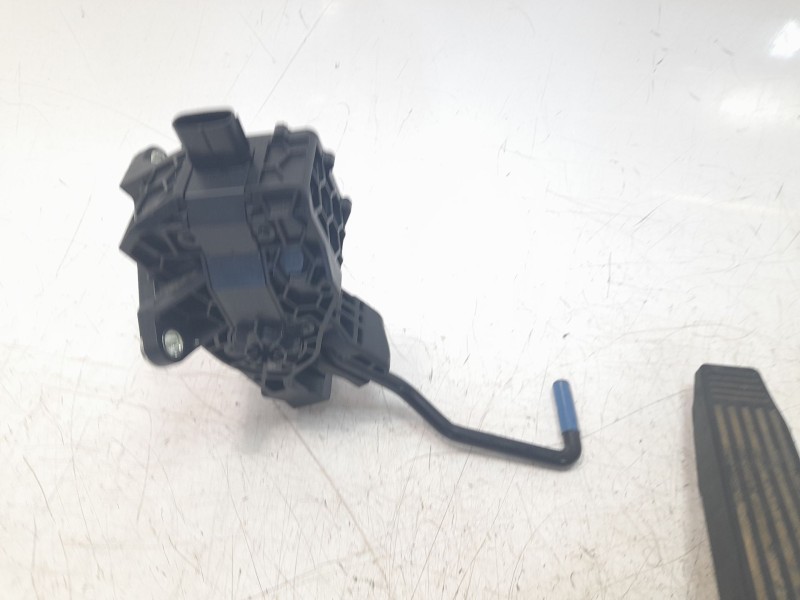 Recambio de potenciometro pedal para toyota rav4 hybrid 4x2 advance referencia OEM IAM 7811033141 2701001040 