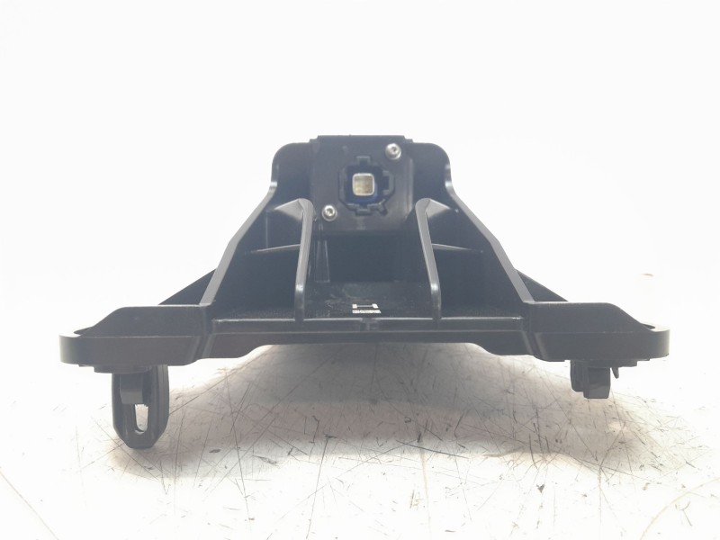 Recambio de camara vision trasera para toyota rav4 hybrid 4x2 advance referencia OEM IAM 867C042030  