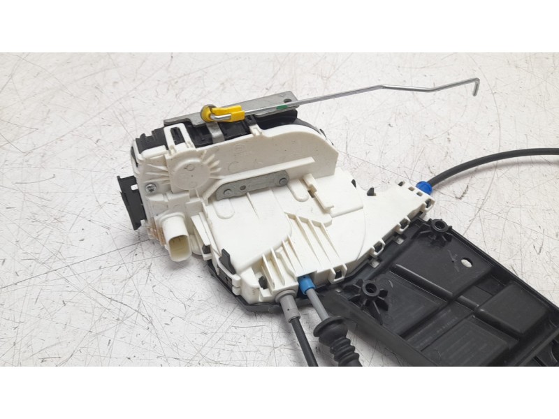 Recambio de cerradura puerta delantera izquierda para jeep compass (m7) longitude fwd referencia OEM IAM 68211097AD  