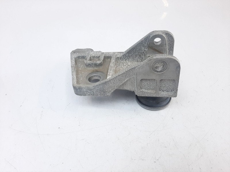 Recambio de soporte motor izquierdo para jaguar e-pace 2.0 diesel cat referencia OEM IAM GJ326P096AF GJ326P096AF 