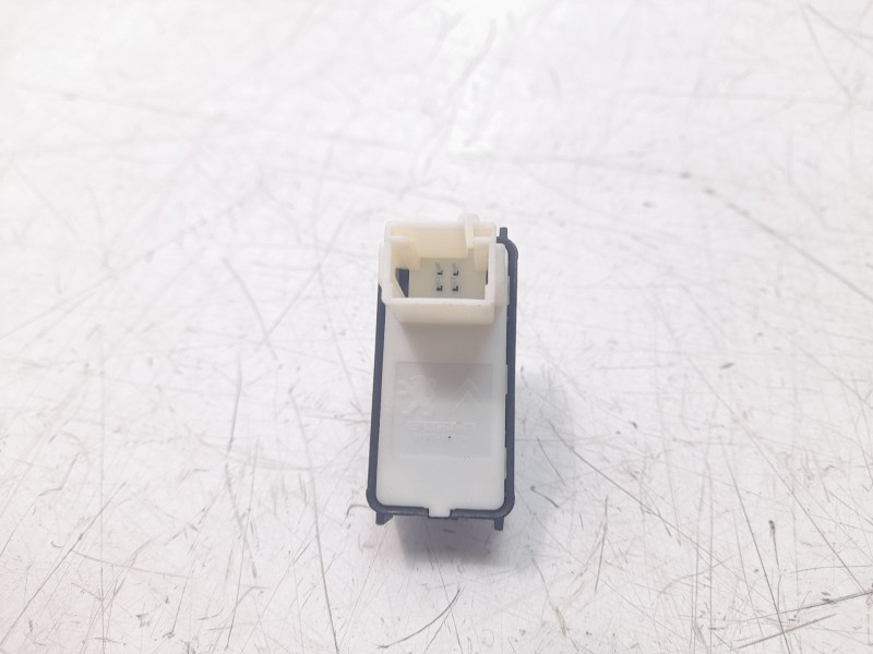 Recambio de mando elevalunas trasero derecho para opel grandland x 1.2 referencia OEM IAM 98044803ZD IAF970007CP 