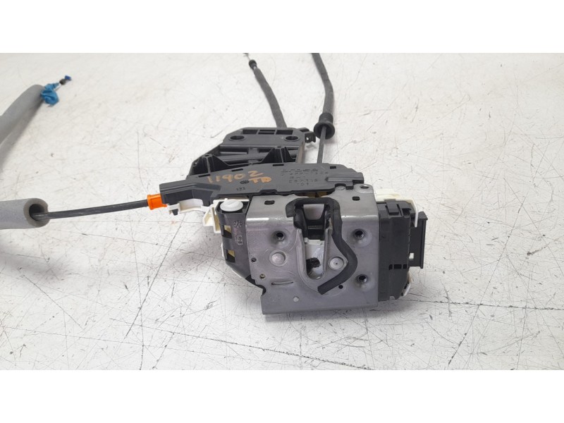 Recambio de cerradura puerta trasera derecha para jeep compass (m7) longitude fwd referencia OEM IAM 52139906  