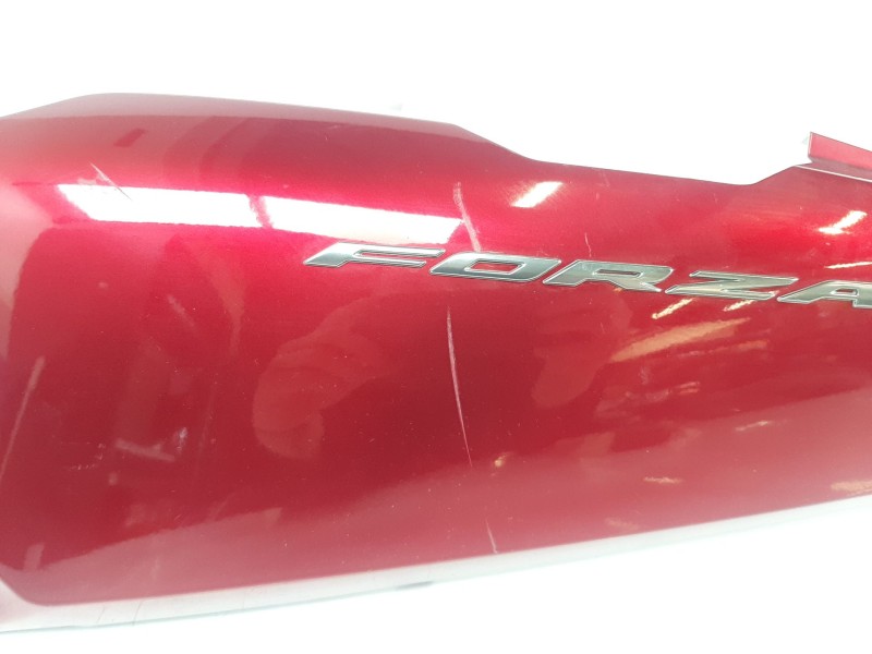 Recambio de moldura para honda forza nss 750 referencia OEM IAM 77270MKVD00ZF  