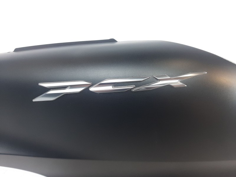 Recambio de moldura para honda pcx 125 pcx 125 referencia OEM IAM 83510K1ZJ100 83510K1ZJ100 