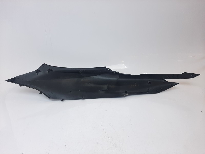 Recambio de moldura para honda pcx 125 pcx 125 referencia OEM IAM 83510K1ZJ100 83510K1ZJ100 