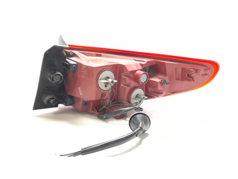 Recambio de piloto trasero izquierdo para kia stonic (ybcuv) concept referencia OEM IAM 92401H8  