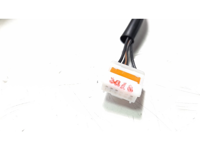 Recambio de piloto trasero izquierdo para kia stonic (ybcuv) concept referencia OEM IAM 92401H8  