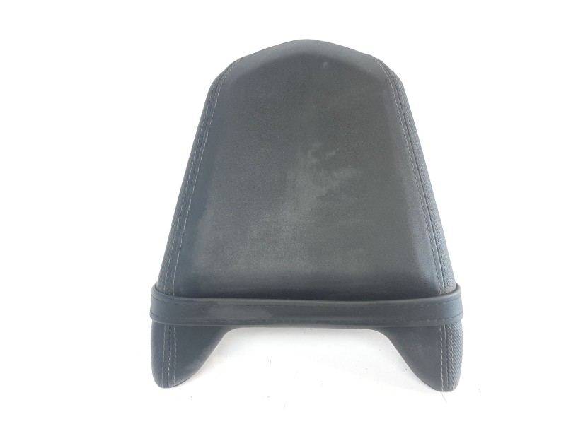 Recambio de asiento trasero para honda cb 650r referencia OEM IAM 77300MKND510 77300MKND510 