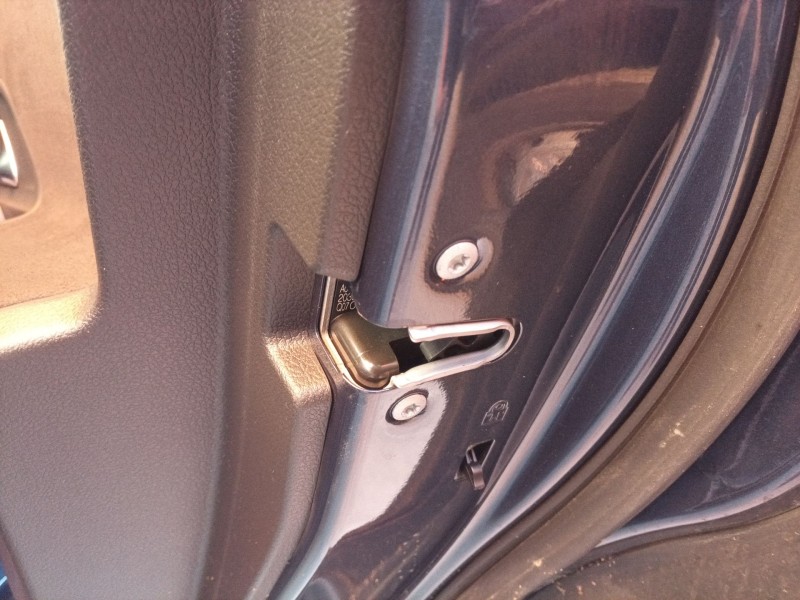 Recambio de cerradura puerta trasera derecha para mercedes-benz clase gla (bm 247) gla 200 (247.787) referencia OEM IAM   