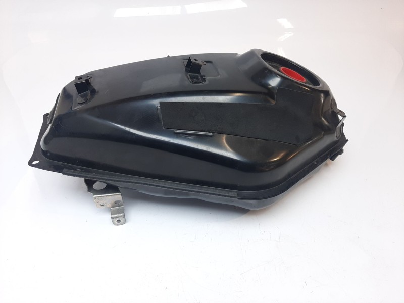 Recambio de deposito combustible para yamaha mt-07 mt-07 referencia OEM IAM 1WS241100100 1WS241100100 