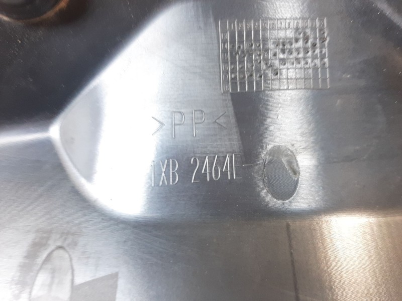 Recambio de moldura para yamaha mt-07 mt-07 referencia OEM IAM 1XB2464E00  