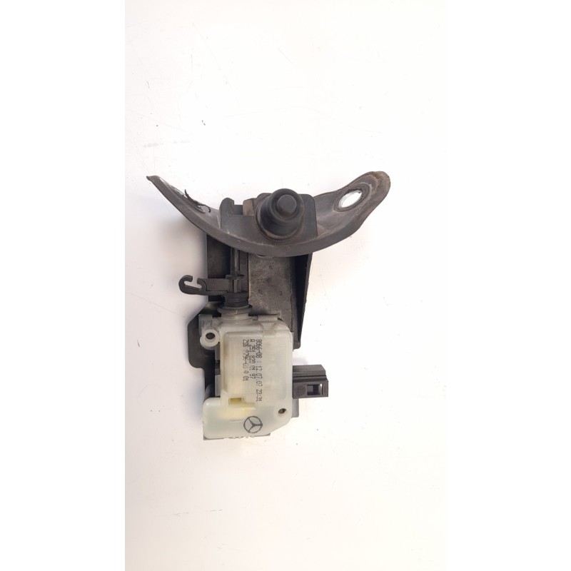 Recambio de tapa exterior combustible para mercedes-benz clase cls (w219) 320 cdi (219.322) referencia OEM IAM A2518200197  