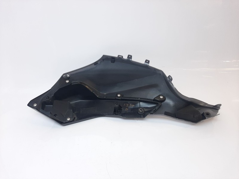 Recambio de moldura para yamaha mt-07 mt-07 referencia OEM IAM 1WS2413900PA  