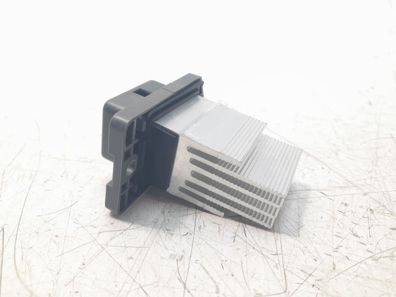 Recambio de resistencia calefaccion para kia stonic (ybcuv) 1.2 cat referencia OEM IAM 97179H8000  