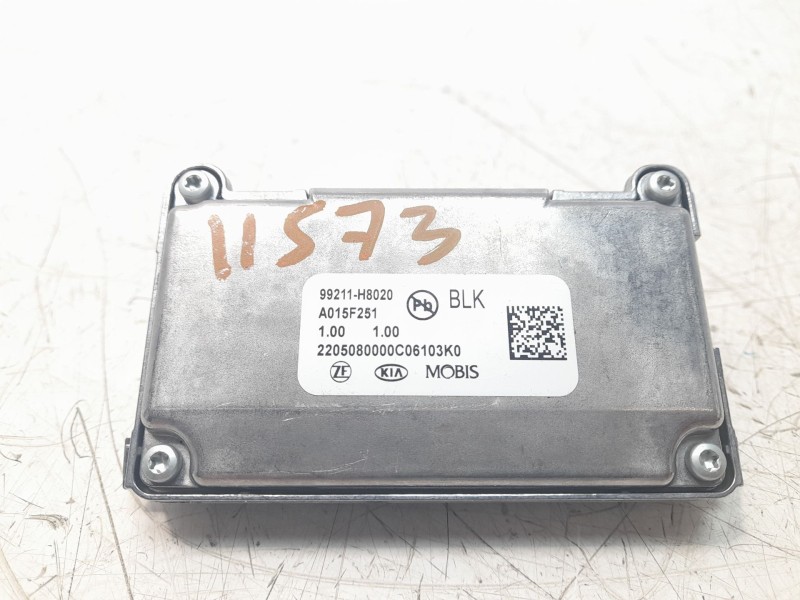 Recambio de camara vision frontal para kia stonic (ybcuv) 1.2 cat referencia OEM IAM 99211H8020  