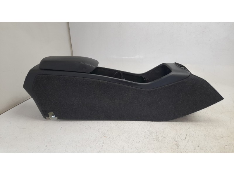 Recambio de consola central para volvo xc 40 essential 2wd referencia OEM IAM 32352198  