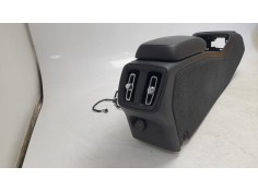 Recambio de consola central para volvo xc 40 essential 2wd referencia OEM IAM 32352198   2