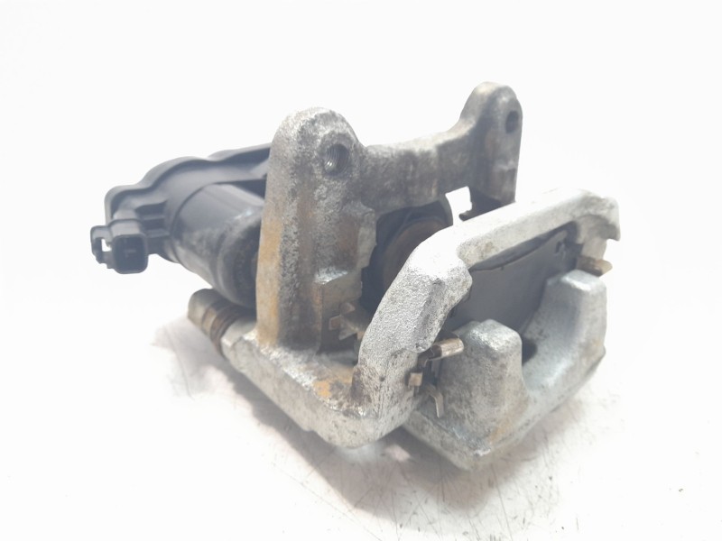 Recambio de pinza de freno trasera derecha para toyota rav4 hybrid 4x2 advance referencia OEM IAM 4783042100  