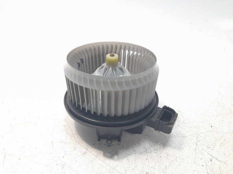 Recambio de ventilador calefaccion para ford mondeo lim. 2.0 cat híbrido referencia OEM IAM DG9H19846AA  