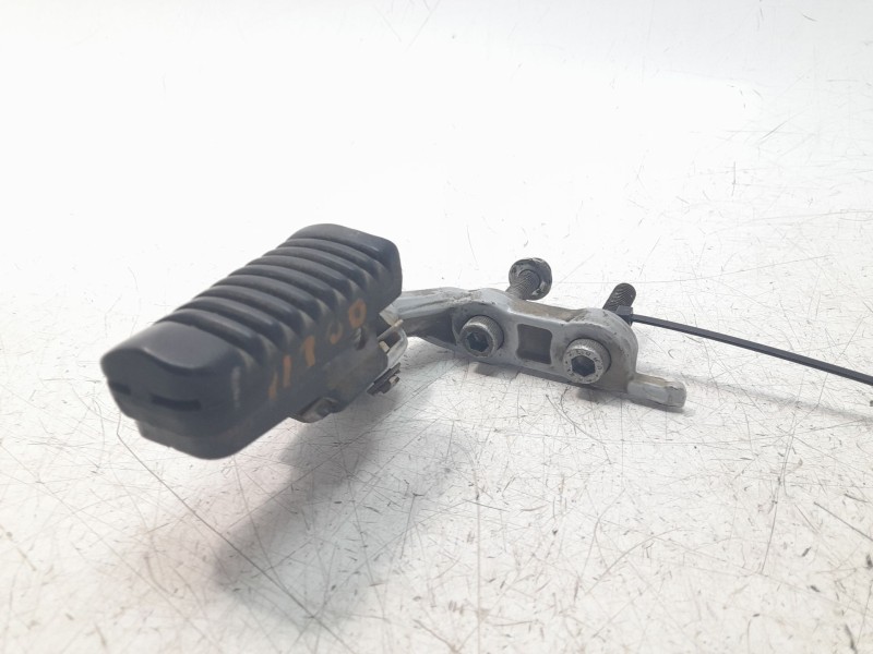 Recambio de estribo para aprilia pegaso 125 / 600 / 650 pegaso 650 referencia OEM IAM AP8146485  