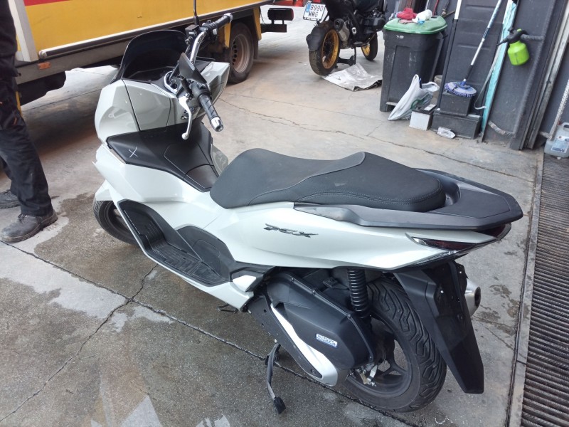 honda pcx del año 2024