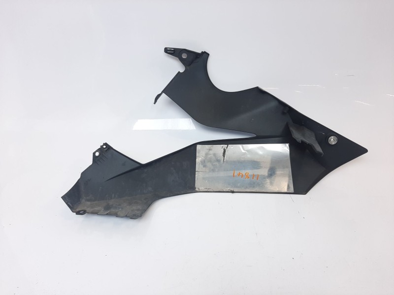 Recambio de moldura para honda cbr 650r cbr 650r referencia OEM IAM 64275MKYDM0ZA 64275MKYDM0ZA 