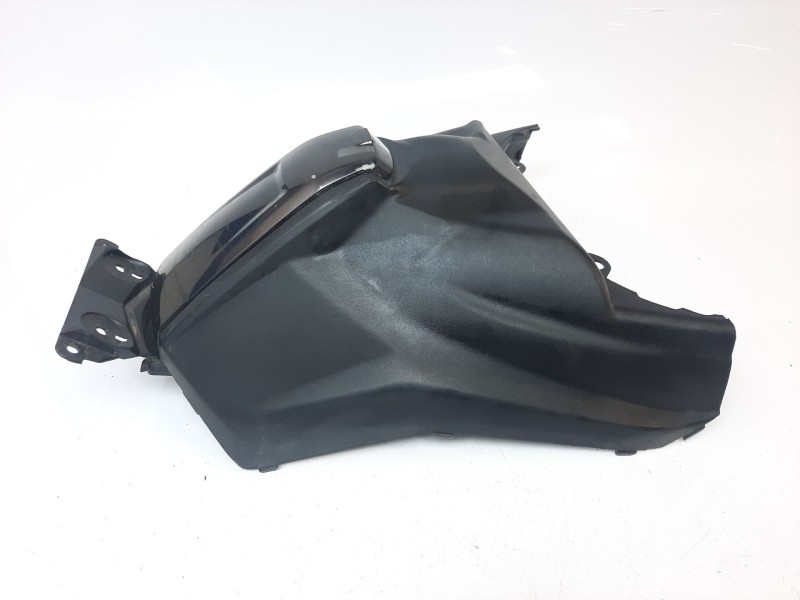 Recambio de moldura para kymco ak550 referencia OEM IAM 8015LGC6E00  